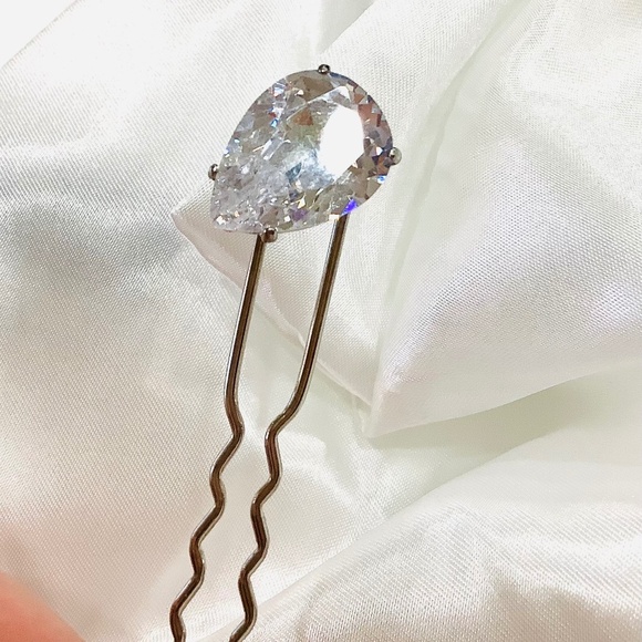 Vintage Elegant Crystal CZ Wedding Hair Stick - Picture 4 of 4